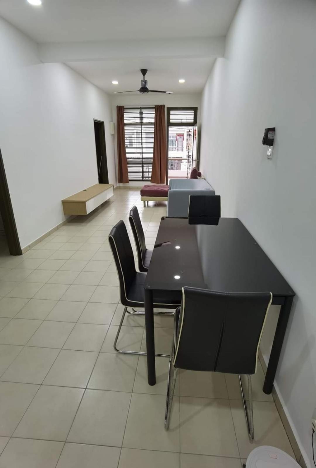 Infinity Homestay Bandar Cemerlang Улу Тирам Экстерьер фото